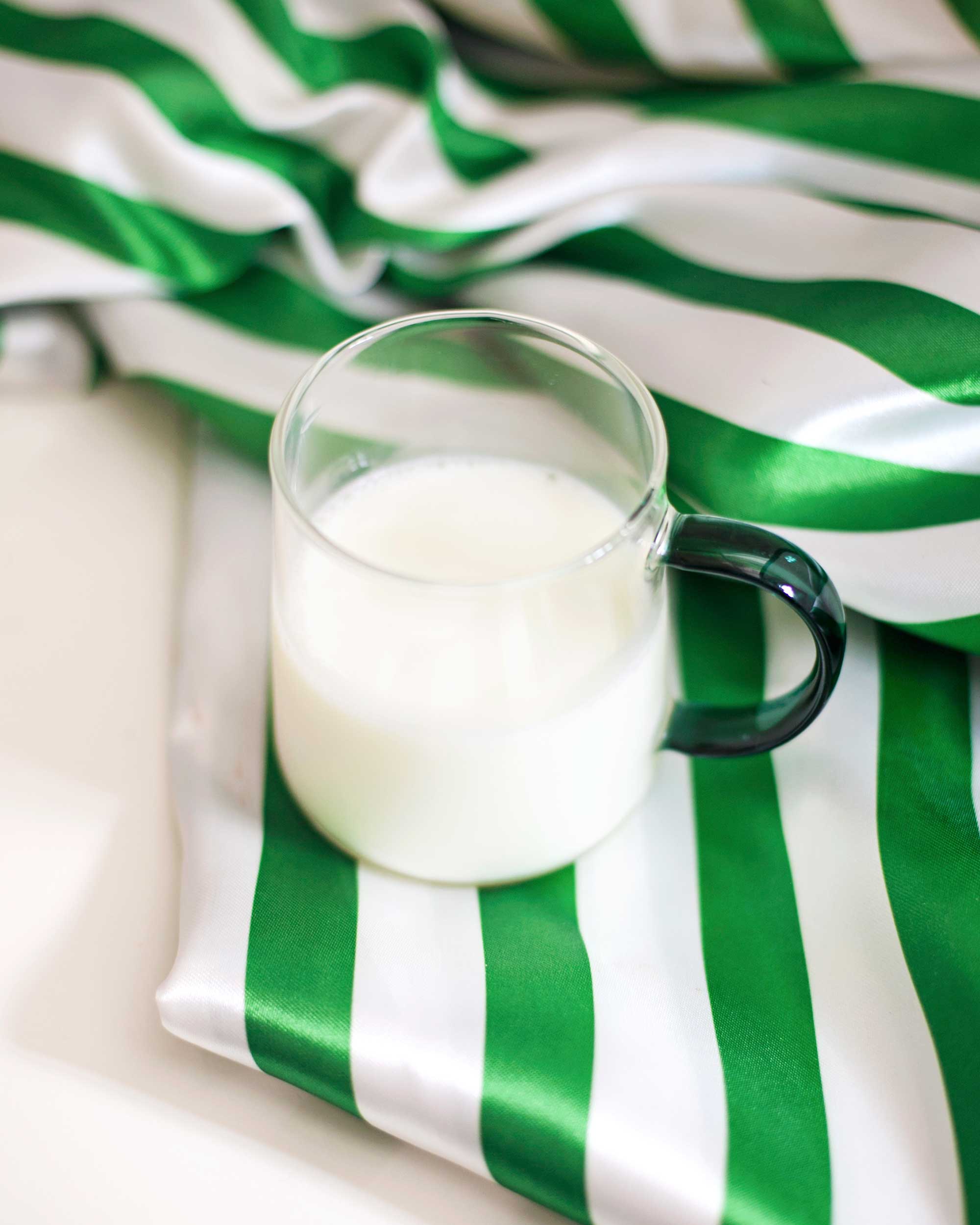 CANECA EM VIDRO FUN VERDE- 320ML