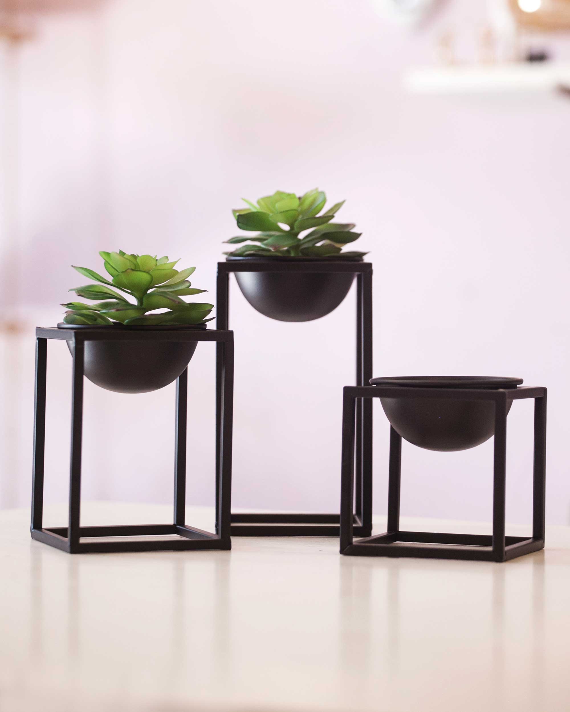TRIO DE VASOS- PRETO EM METAL