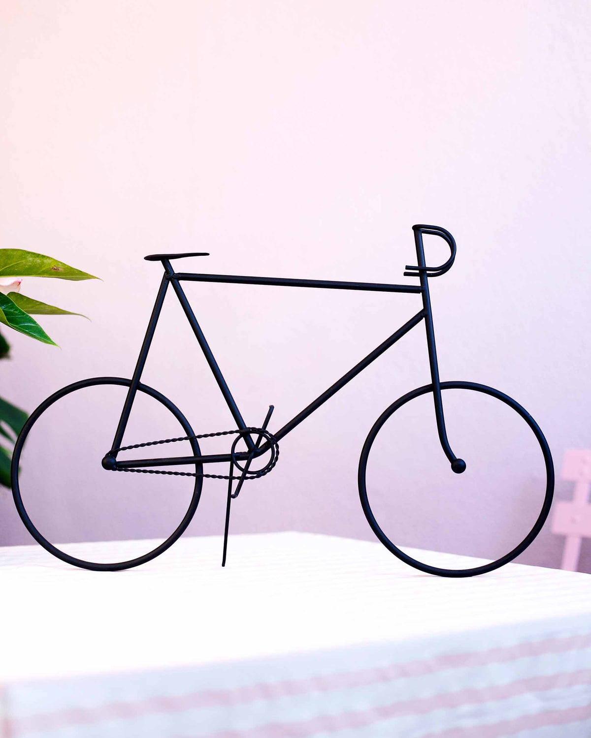 ESCULTURA BICICLETA EM METAL