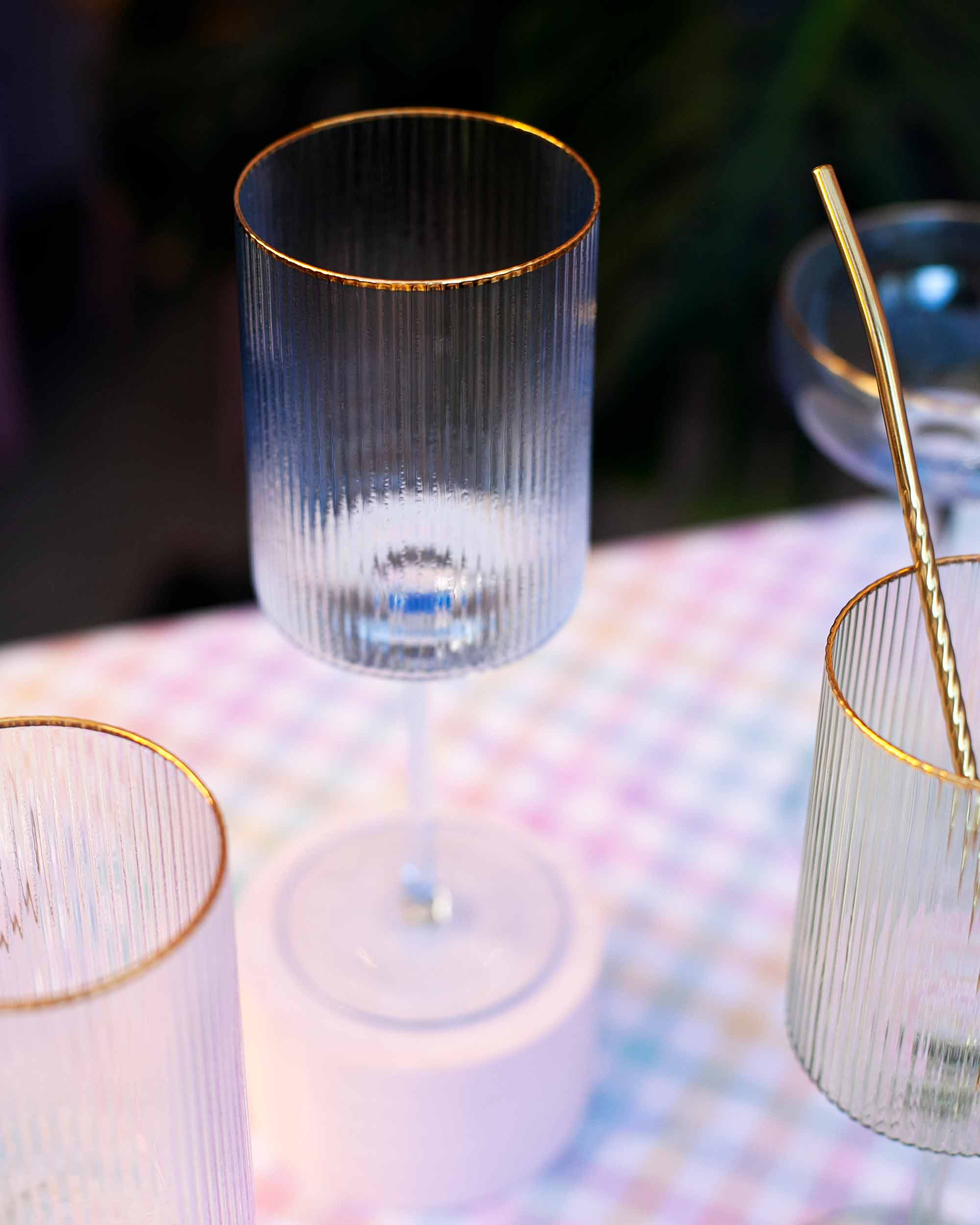 TAÇA VINHO CANELADA- AZUL