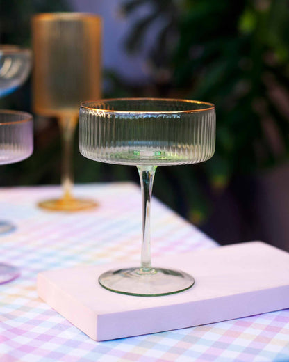 TAÇA COUPE CANELADA- VERDE