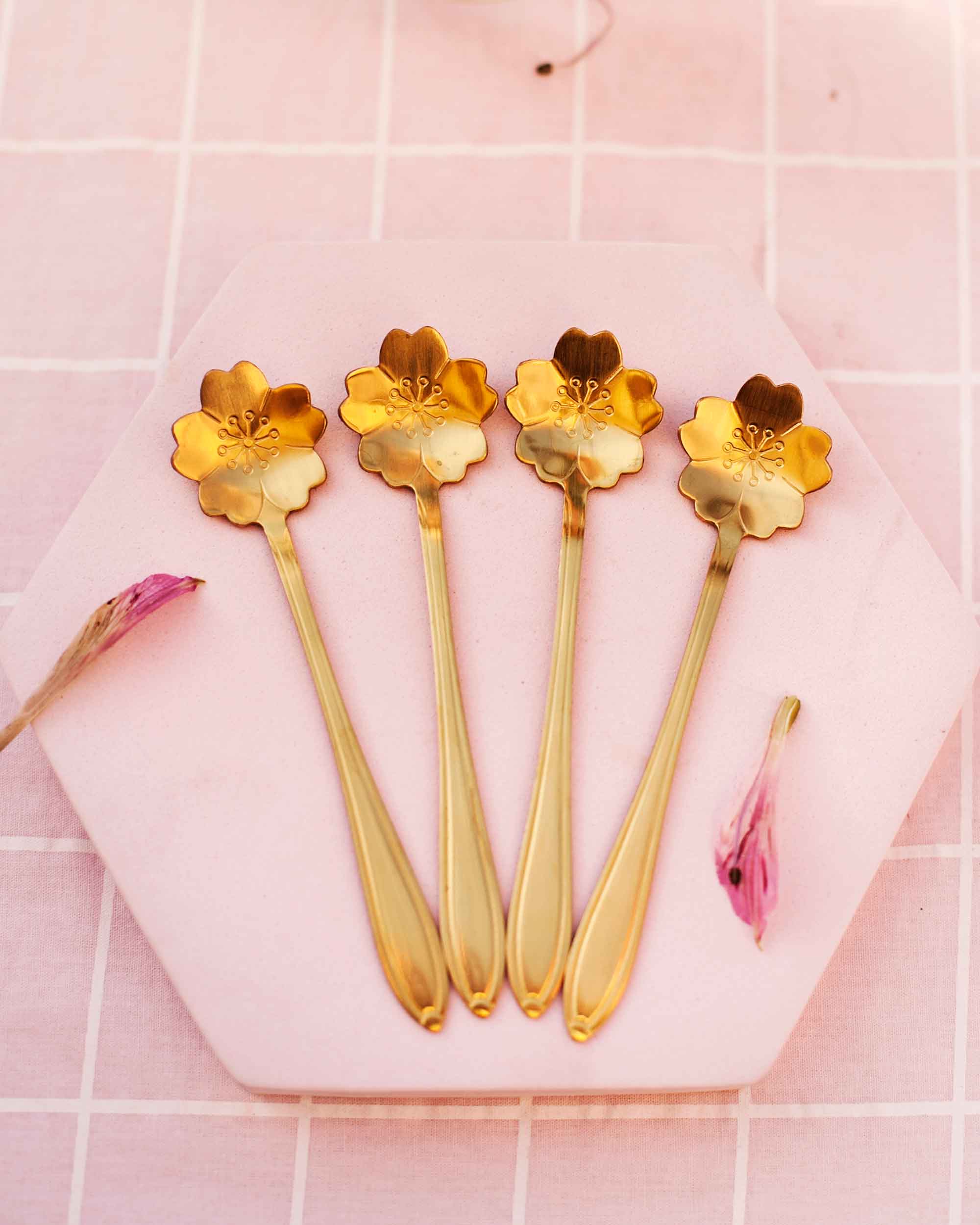 JG COLHER PARA SOBREMESA- FLOWER