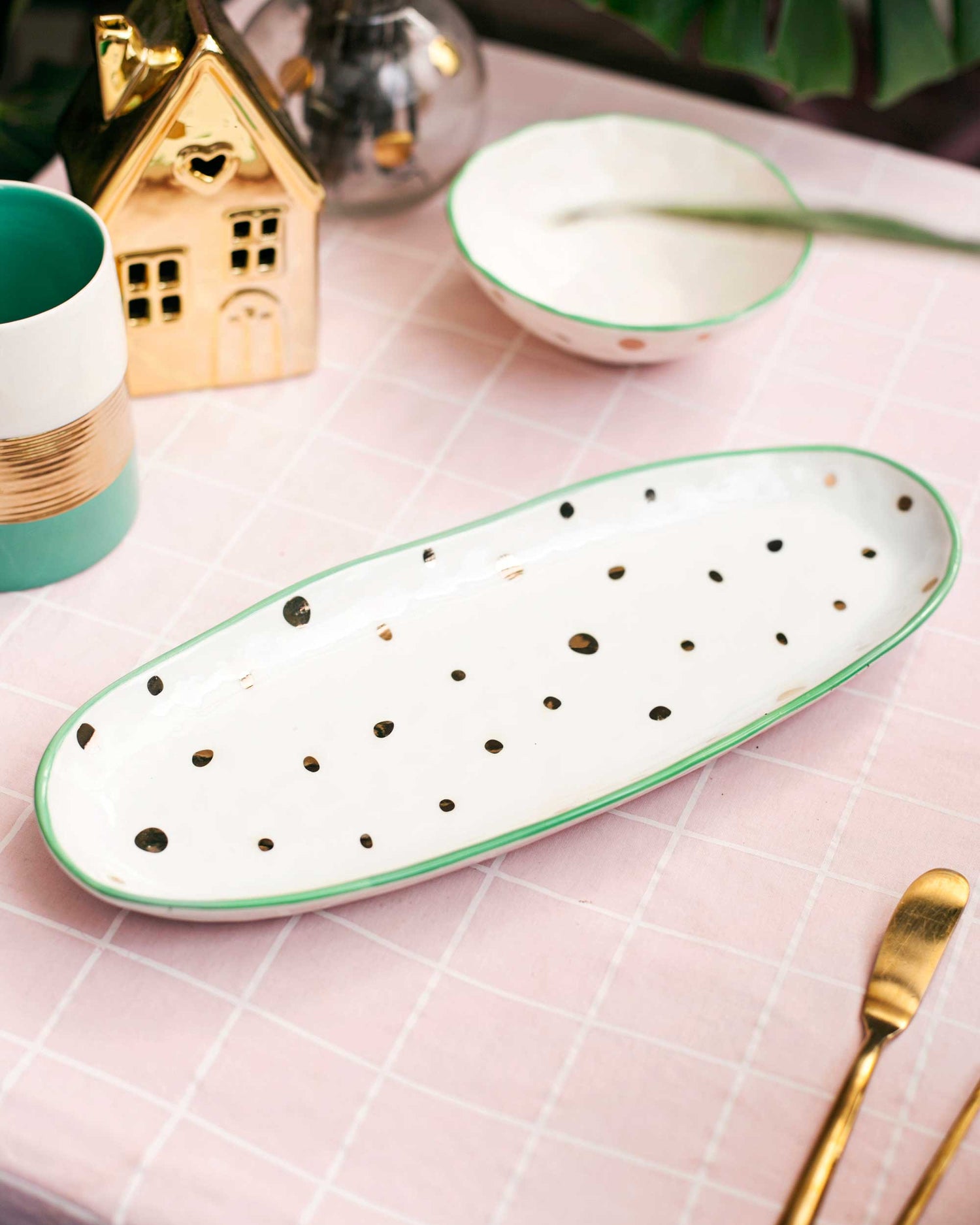 TRAVESSA EM PORCELANA-  WIS