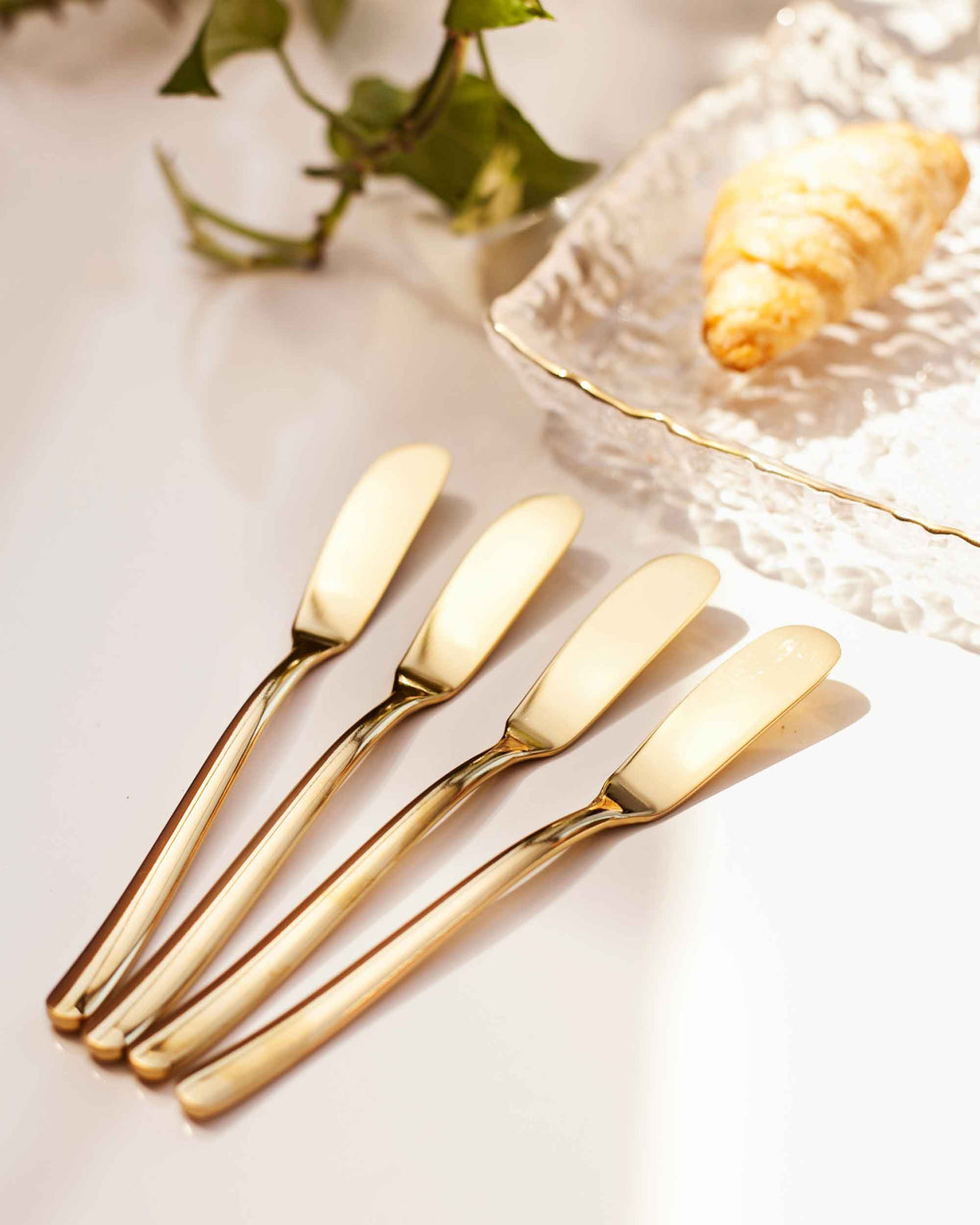 JG.4 ESPÁTULAS PARA MANTEIGA - DOURADO