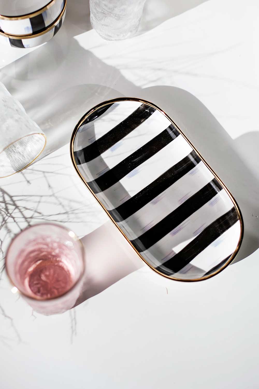 BANDEJA OVAL- STRIPES P&B P