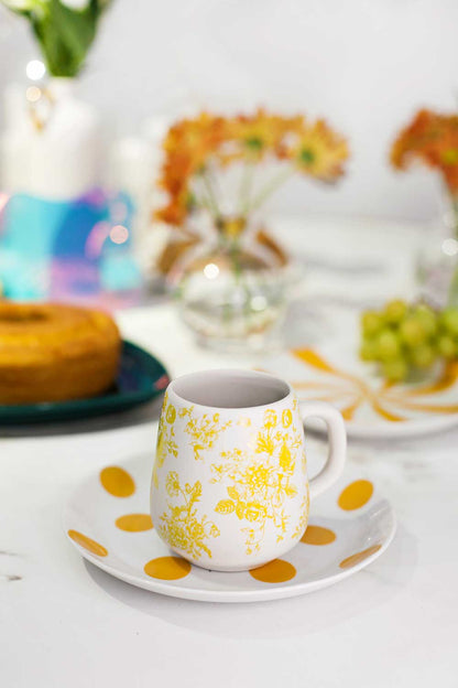 CANECA BRANCA- FLORAL AMARELA