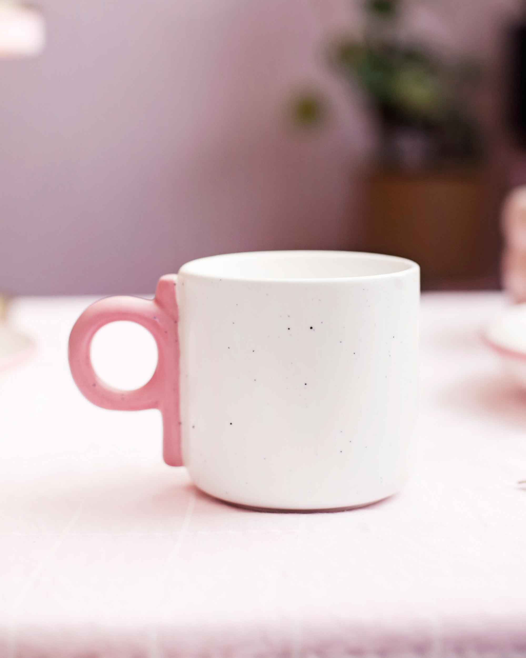 CANECA EM PORCELANA- COTTON