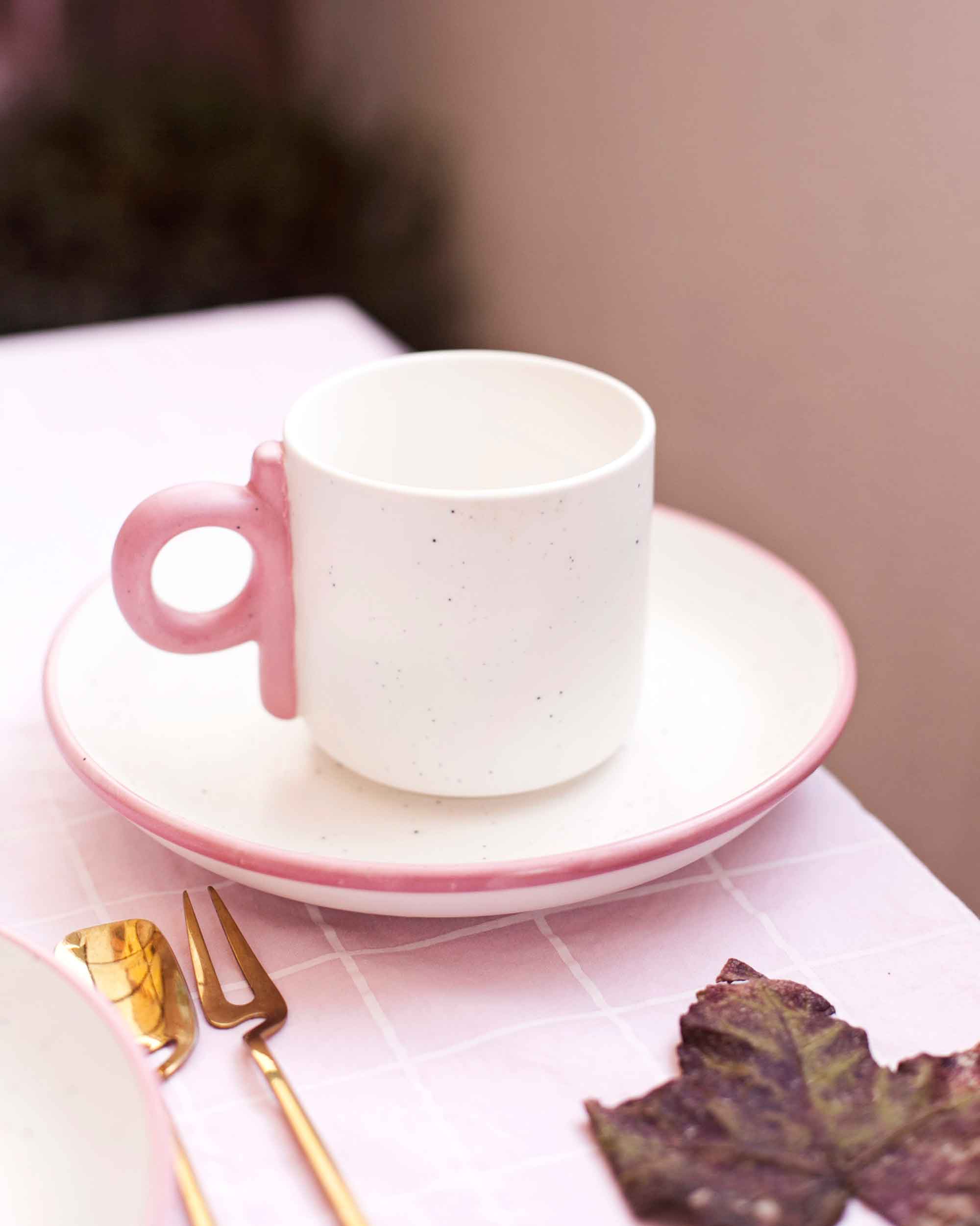 CANECA EM PORCELANA- COTTON