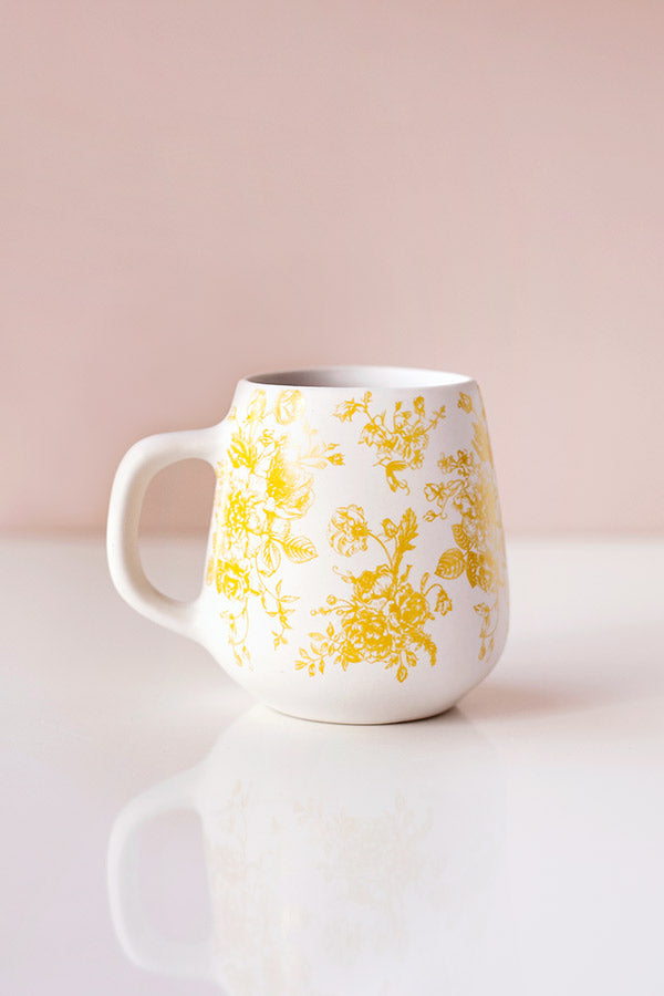 CANECA BRANCA- FLORAL AMARELA